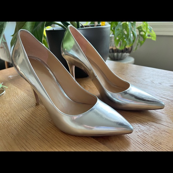 Michael Kors - Keke Leather Pump - Picture 1 of 4